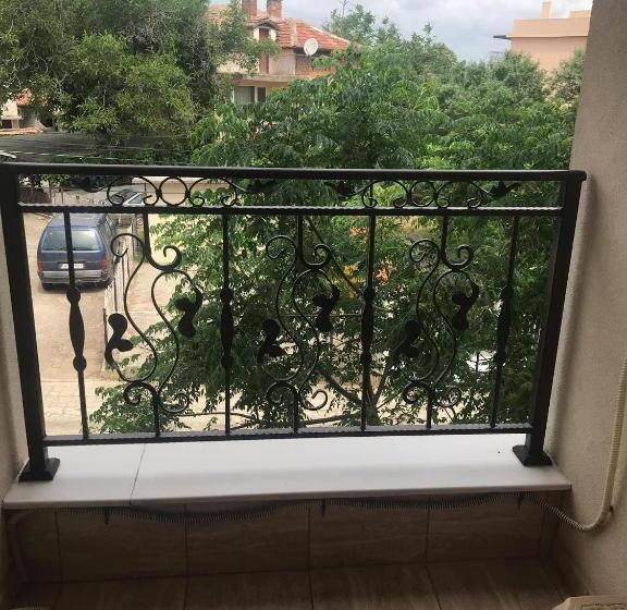 סטודיו משפחתי, Guest House Zornica In Obzor