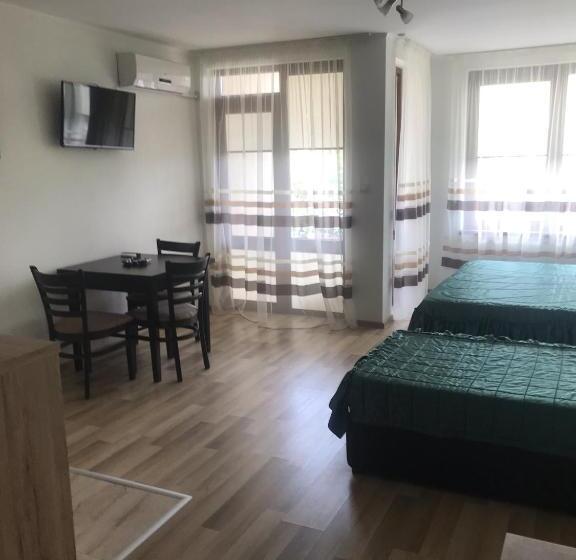 סטודיו משפחתי, Guest House Zornica In Obzor