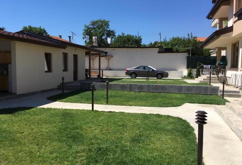 סטודיו סטנדרט עם מרפסת, Guest House Zornica In Obzor