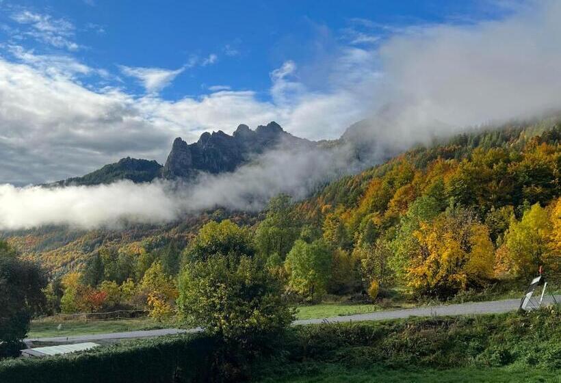 Семейный Номер Вид на Горы, Gîte Les 3 Cols