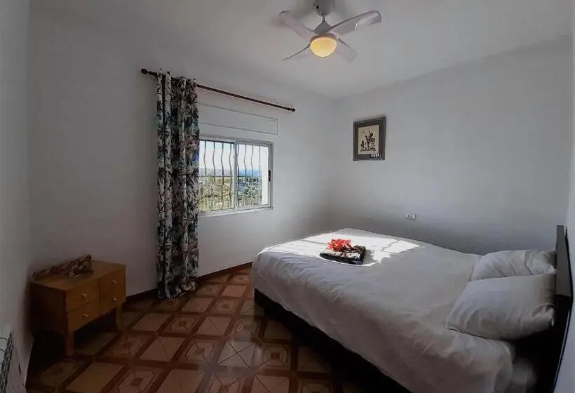 バス共有のスタンダードルーム, Casa Loro Loco B&b