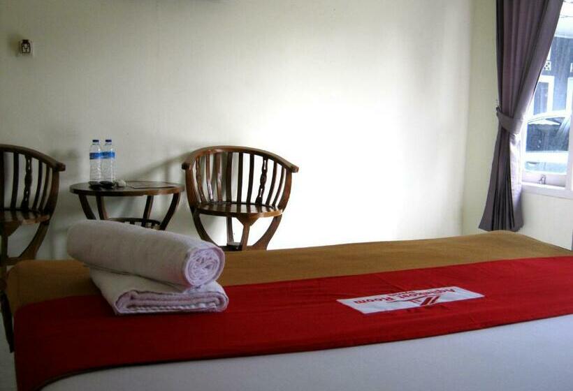 Номер Deluxe, Aqilakost N Cafe Gadog Puncak
