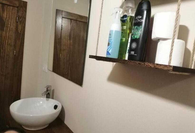 חדר דחוקס עם מיטת קינג, Habitacion Tienda De Felipe El Despacho