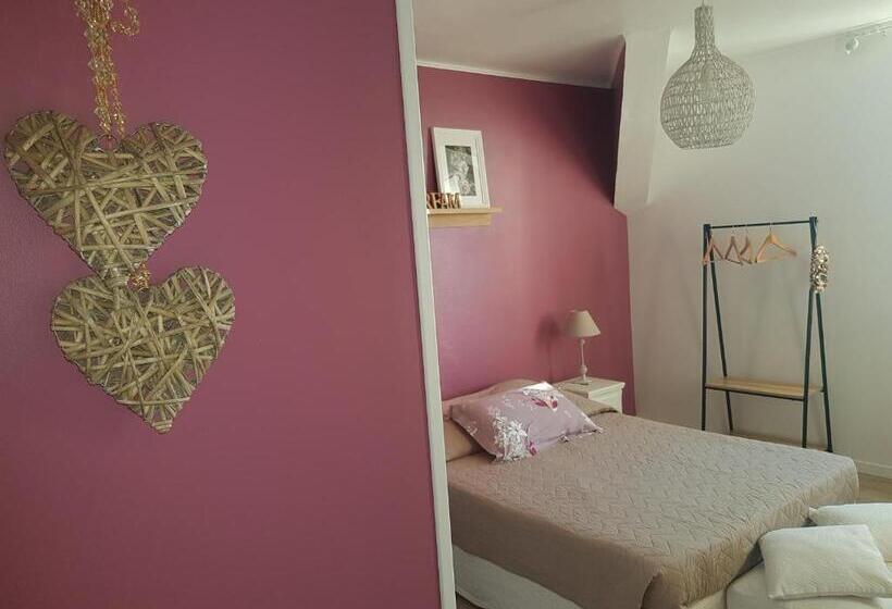 スタンダードルーム, Lucriolla