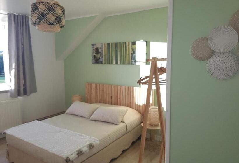 スタンダードルーム, Lucriolla