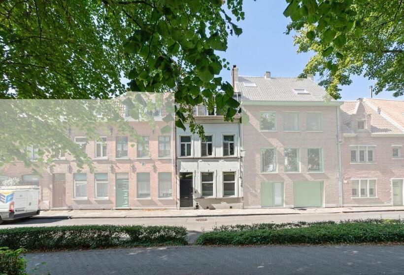 キングサイズベッドのデラックスルーム, Spacious Guest Suites Near Historic Market   5 Min Walk