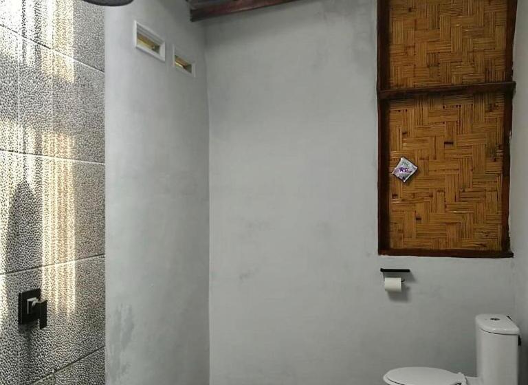 Бунгало Deluxe, Gino S Place Guest House & Jungle Trekking