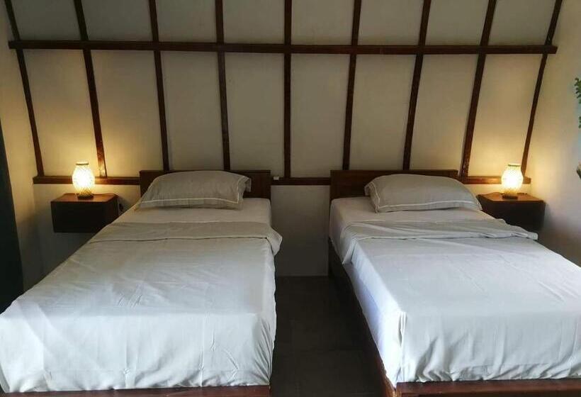 Бунгало Deluxe, Gino S Place Guest House & Jungle Trekking