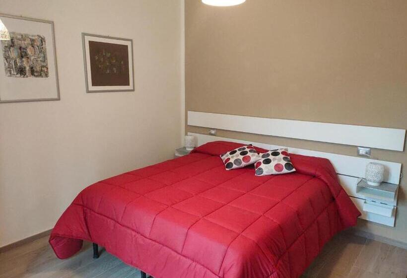 اتاق استاندارد با بالکن, B&b La Rocca