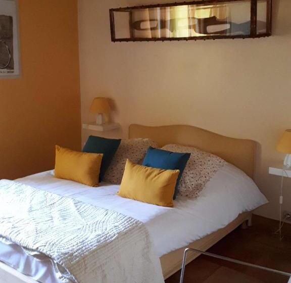 חדר סטנדרט, Aux Berges Du Pont Du Gard