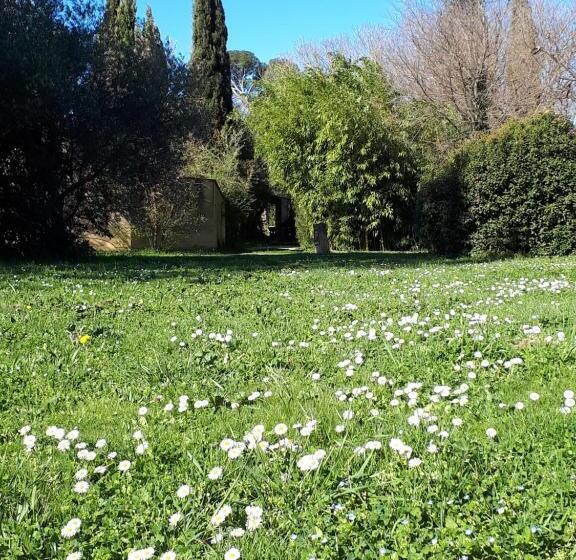 בית, 2 חדרי שינה, Aux Berges Du Pont Du Gard