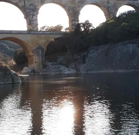 2ベッドルームハウス, Aux Berges Du Pont Du Gard