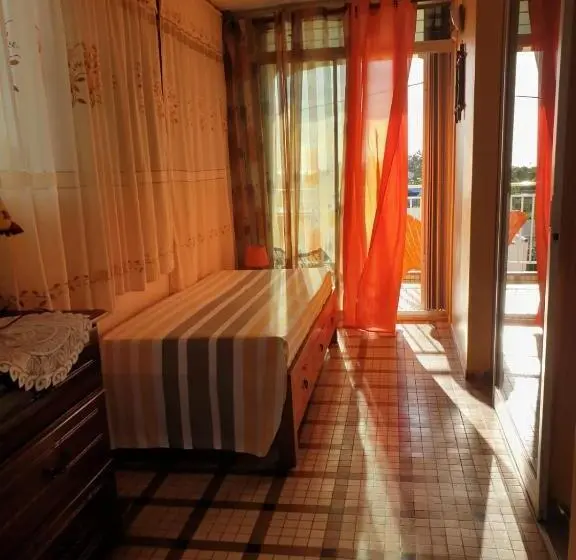 خانه 2 خوابه, La Maison Aux Orchidées