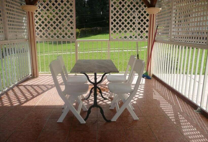 خانه 2 خوابه, La Maison Aux Orchidées