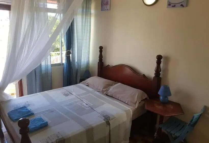 خانه 2 خوابه, La Maison Aux Orchidées