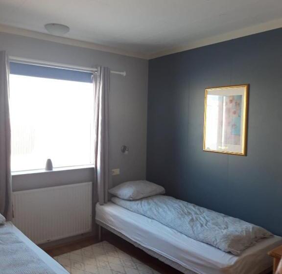 اتاق استاندارد با سرویس بهداشتی مشترک, Stóri Bakki Guesthouse With Hot Tub