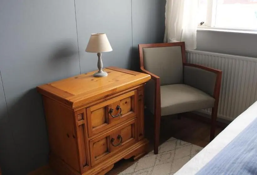 اتاق استاندارد یک تخته با سرویس بهداشتی مشترک, Stóri Bakki Guesthouse With Hot Tub