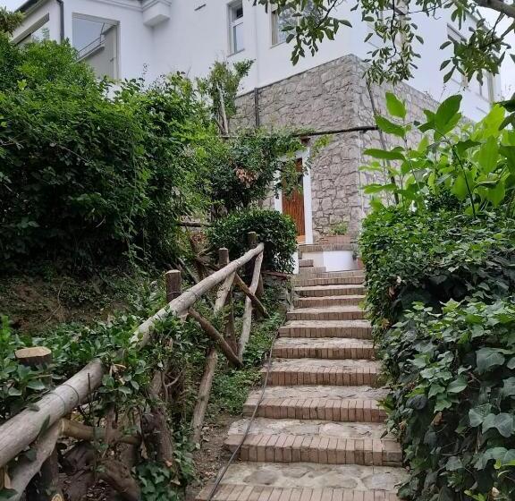 آپارتمان 1 خوابه با چشمانداز باغ, B&b 1787 In Montechiaro