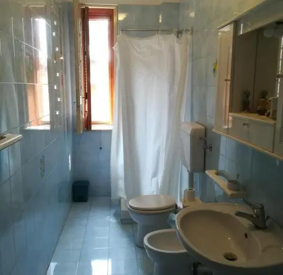 اتاق استاندارد با سرویس بهداشتی مشترک, Sunset Cottage