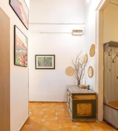 اتاق استاندارد با سرویس بهداشتی مشترک, Gellerico Rooms At Rákóczi Square