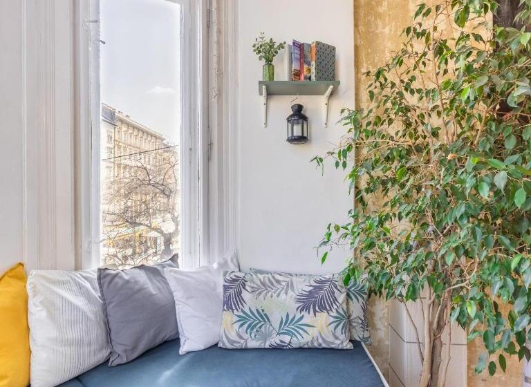 اتاق استاندارد با سرویس بهداشتی مشترک, Gellerico Rooms At Rákóczi Square