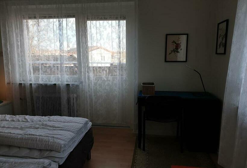 标准间带阳台, Vandrarhemmet Stranden