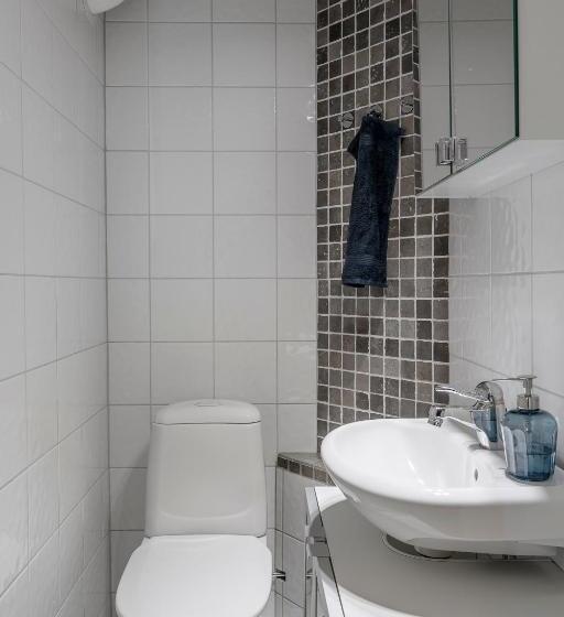 带共用浴室的标准房间, Vandrarhemmet Stranden