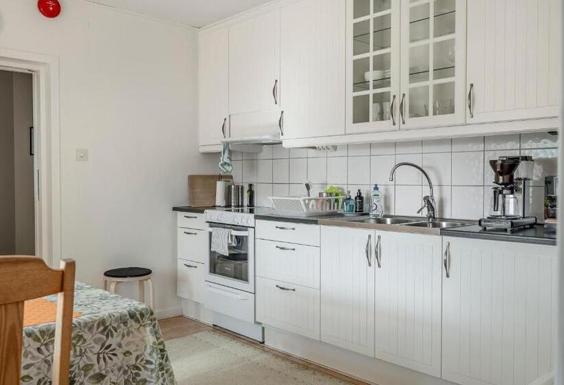 带共用浴室的标准房间, Vandrarhemmet Stranden