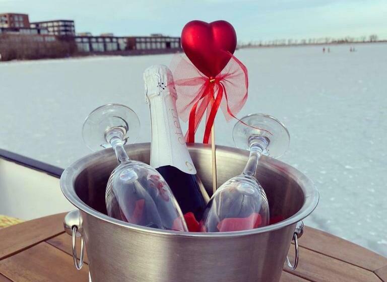 اتاق استاندارد با تخت بزرگ, B&b Houseboat Amsterdam