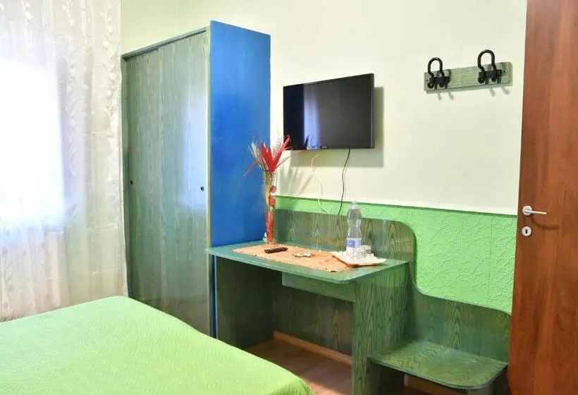 スタンダードルーム, B&b Mitzixeddas Sa Domu De Braxia