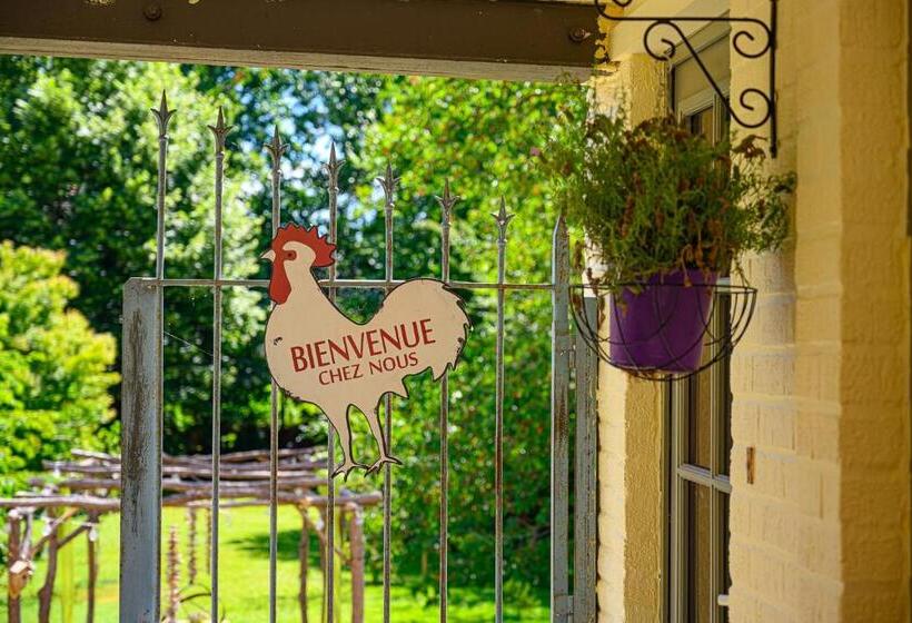 اتاق لوکس, Le Jardin Des Secrets