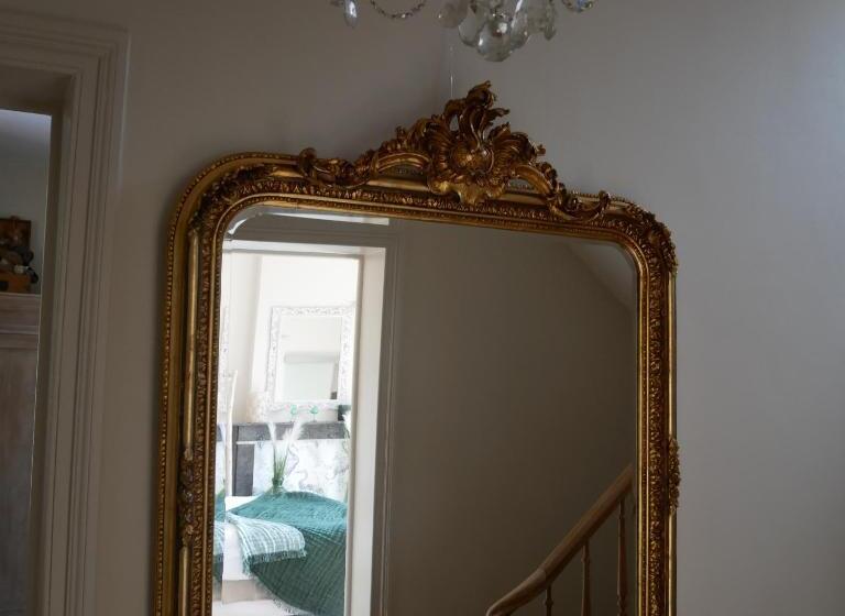 اتاق لوکس, Le Jardin Des Secrets