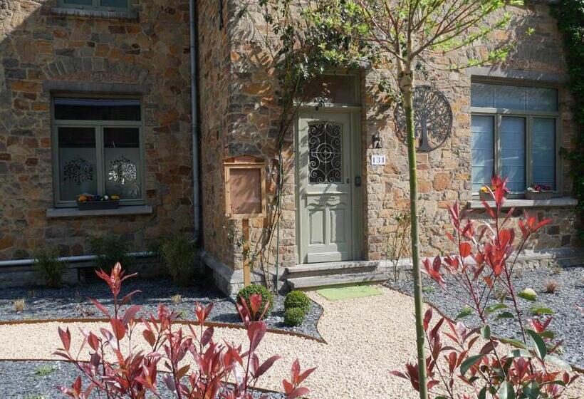 اتاق لوکس, Le Jardin Des Secrets