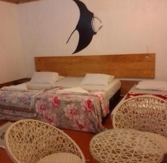 اتاق استاندارد سه نفره, Ocean Way Guraidhoo