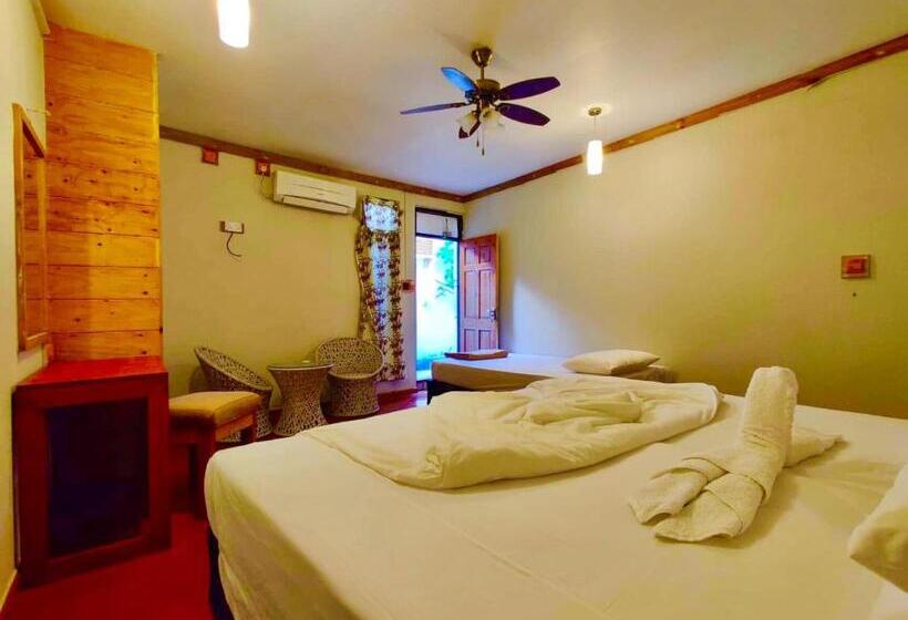 اتاق استاندارد سه نفره, Ocean Way Guraidhoo