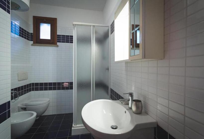 דירת חדר בקומת קרקע, Matteo S Apartments