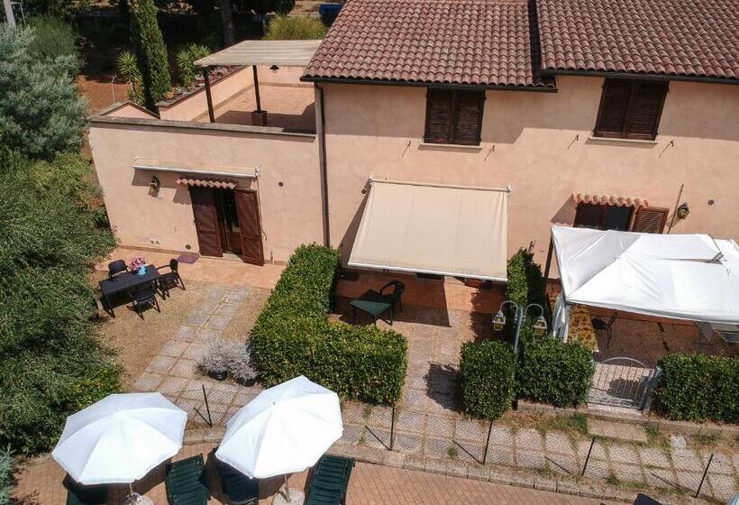 דירת חדר בקומת קרקע, Matteo S Apartments