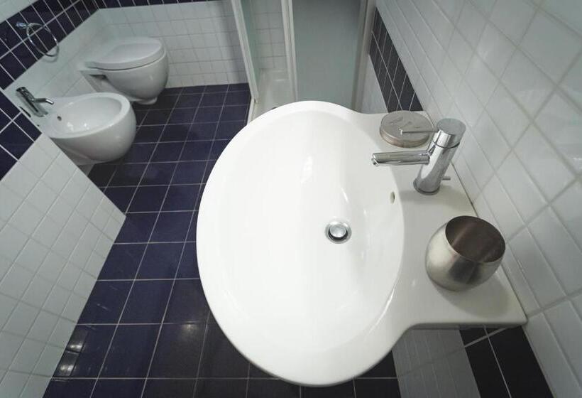 דירת חדר בקומת קרקע, Matteo S Apartments