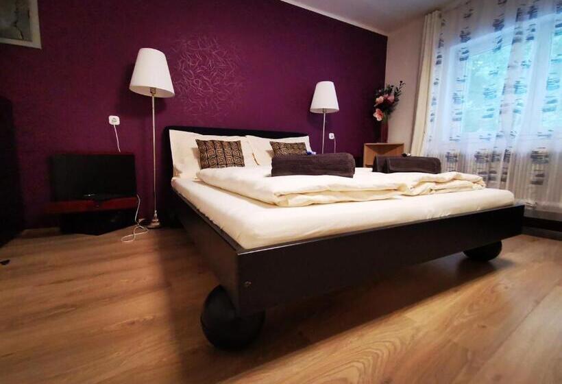 庭の見える1ベッドルームアパートメント, Alpinpelso