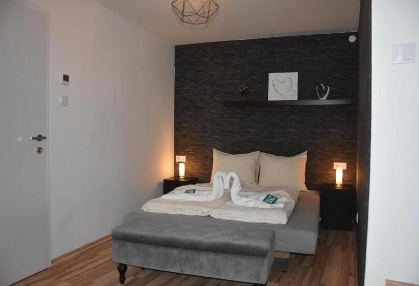 2ベッドルームアパートメント, Alpinpelso