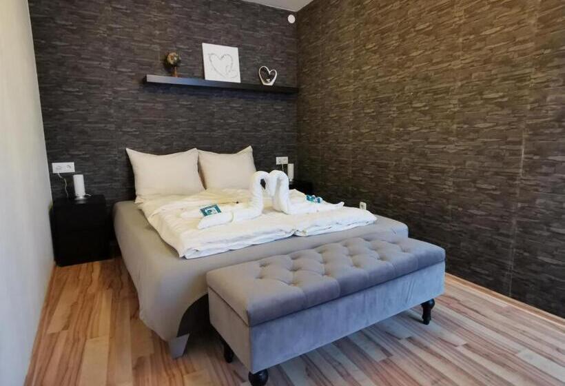 2ベッドルームアパートメント, Alpinpelso