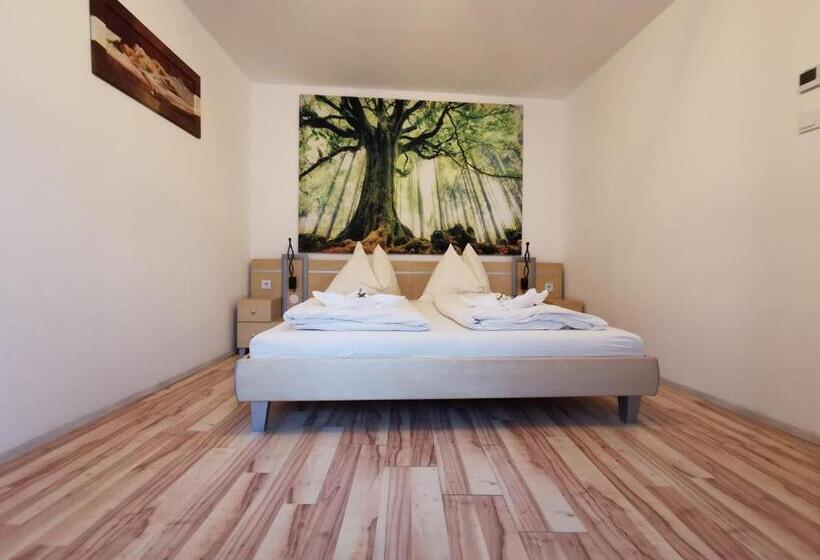 2ベッドルームアパートメント, Alpinpelso