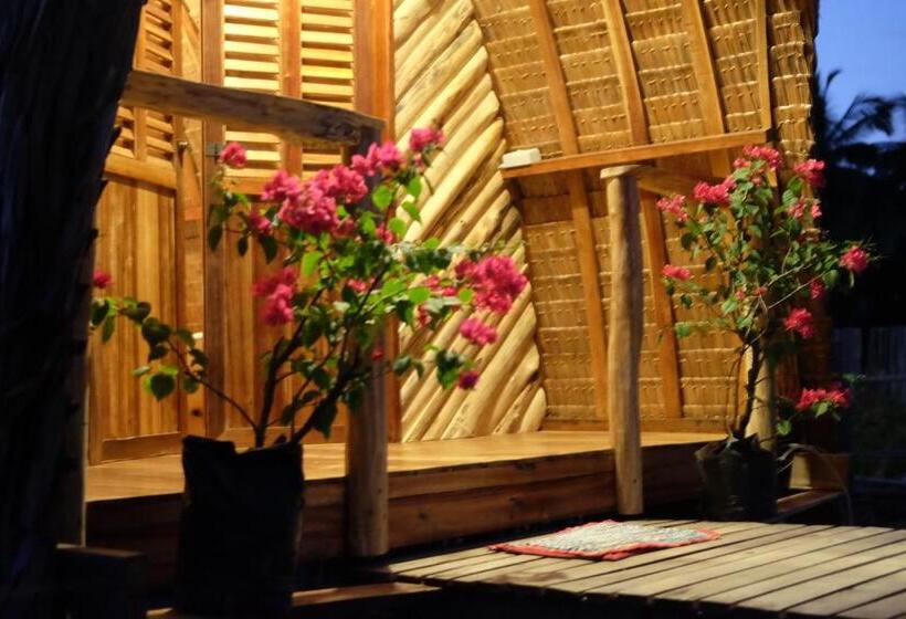 اتاق استاندارد با سرویس بهداشتی مشترک, Palayan Paradise Huts