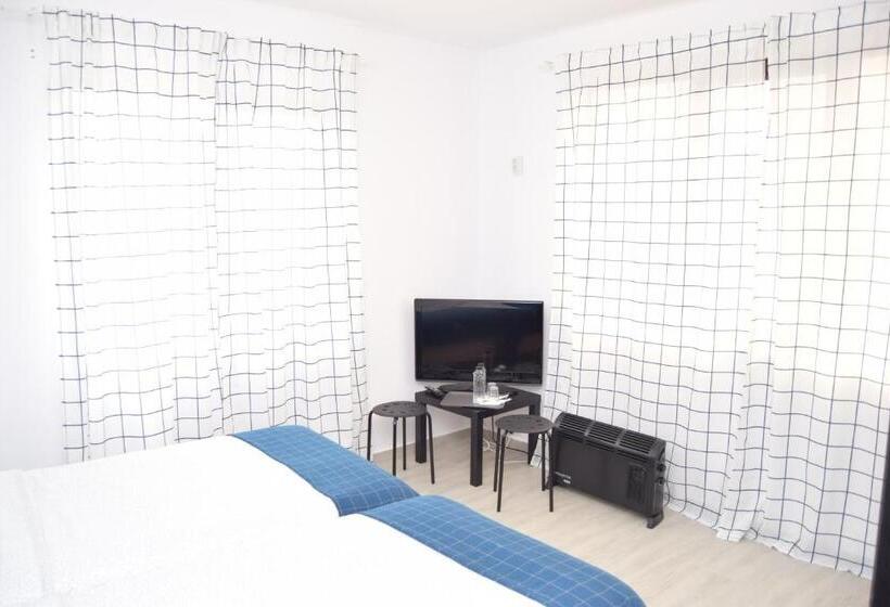 غرفة قياسية, Road Rooms