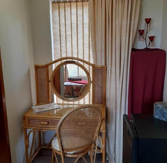 غرفة قياسية, Seesterkloof