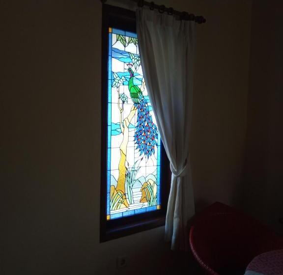 スタンダードバンガロー, Arjunabungalows