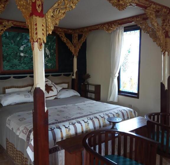 スタンダードバンガロー, Arjunabungalows