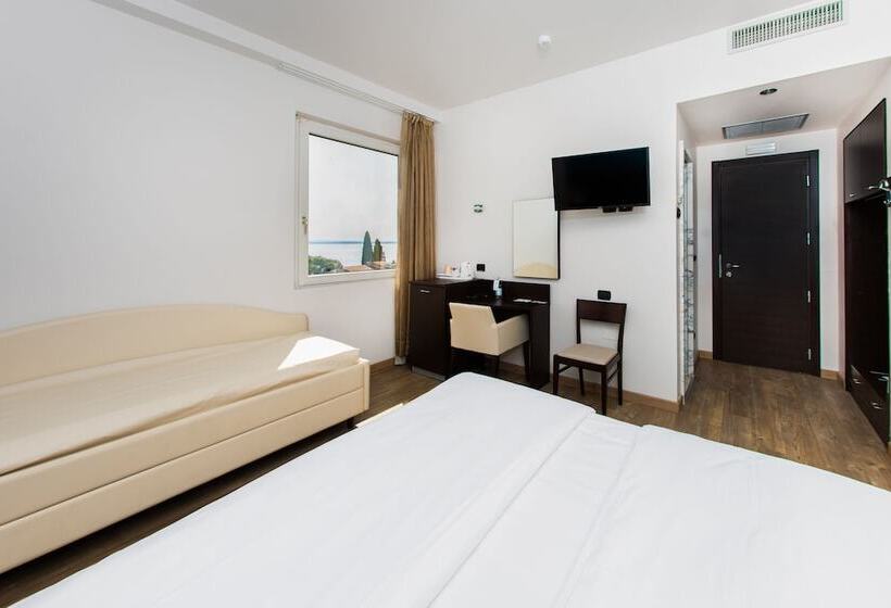 标准三人间, Bonotto