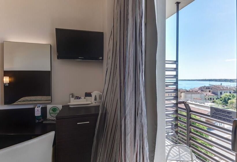 标准间带湖景, Bonotto