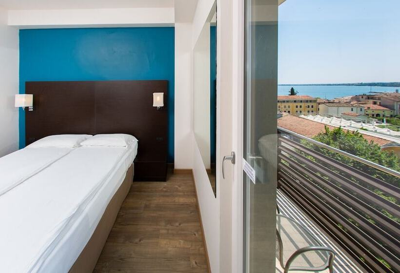 标准间带湖景, Bonotto